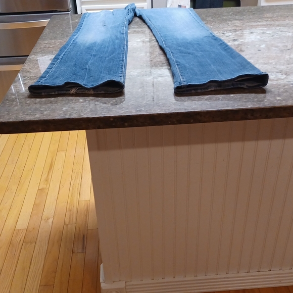 Jeans - Picture 2 of 3